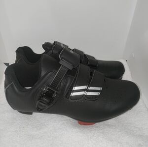 41 EU Kyedoo Cycling Shoes Black Clip In Men  Size 8 US.  Tool And Instructions